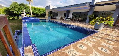 Casa de 4 alcobas en venta en Condina, Pereira, 450 m² · foto 18 de 20