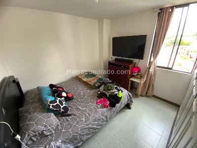 Apartamento de 3 alcobas en venta en Belmonte Bajo, Pereira, 70 m² · foto 8 de 18