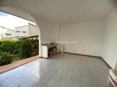 Apartamento de 3 alcobas en venta en Belmonte Bajo, Pereira, 70 m² · foto 16 de 18