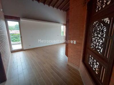 Casa de 5 alcobas en venta en Via Cerritos, Pereira, 300 m² · foto 9 de 19