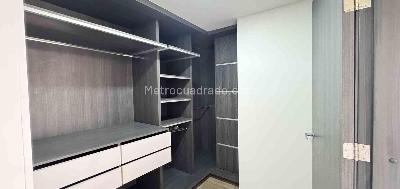 Apartamento de 3 alcobas en venta en Pinares, Pereira, 137 m² · foto 8 de 20