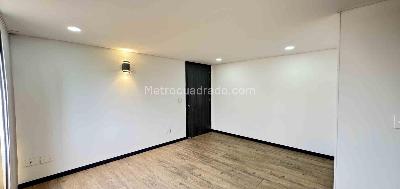 Apartamento de 3 alcobas en venta en Pinares, Pereira, 137 m² · foto 9 de 20