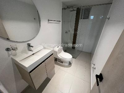 Apartamento de 3 alcobas en venta en Pinares, Pereira, 140 m² · foto 6 de 19