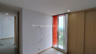 Apartamento en venta en La Francia, Manizales · foto 2 de 14