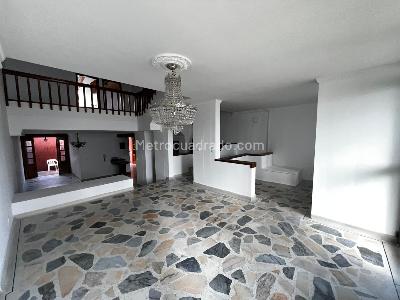 Casa de 4 alcobas en venta en Los Alpes, Pereira, 161 m² · foto 3 de 20