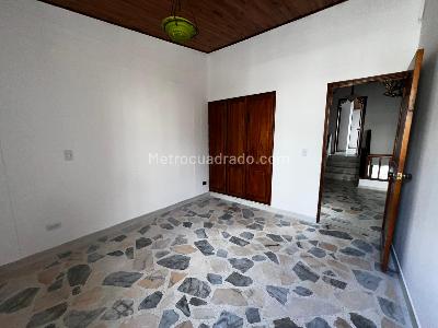 Casa de 4 alcobas en venta en Los Alpes, Pereira, 161 m² · foto 9 de 20