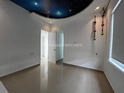 Casa de 4 alcobas en venta en Pinares, Pereira, 260 m² · foto 7 de 20