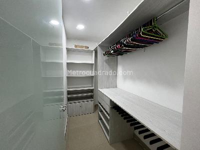 Casa de 4 alcobas en venta en Pinares, Pereira, 260 m² · foto 17 de 20