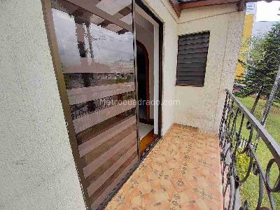 Casa de 5 alcobas en venta en Avenida Alberto Mendoza, Manizales, 99 m² · foto 4 de 20
