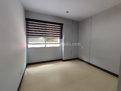 Apartamento en venta en Pinares, Pereira · foto 2 de 20