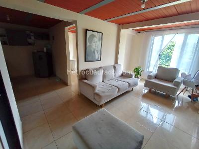 Casa de 5 alcobas en venta en El Poblado Ii, Pereira, 680 m² · foto 18 de 20