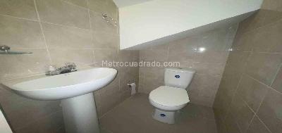 Casa de 4 alcobas en venta en Oro Negro, Armenia, 115 m² · foto 7 de 20