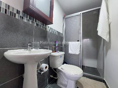 Apartamento de 3 alcobas en venta en Puerto Espejo, Armenia, 60 m² · foto 4 de 17