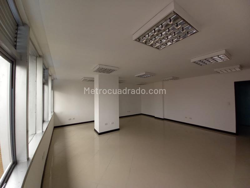 Oficina en Arriendo, Centro, Manizales - Más