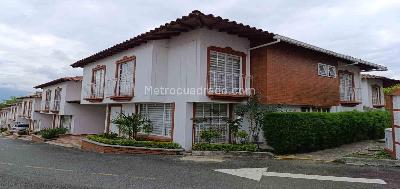 Casa de 4 alcobas en venta en El Bosque, Armenia, 200 m² · foto 7 de 20