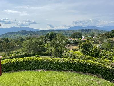 Casa en venta en Kilometro 41, Manizales · foto 2 de 20