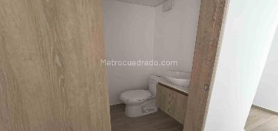 Apartamento de 3 alcobas en venta en Pinares, Pereira, 96 m² · foto 5 de 12