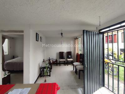 Casa en venta en Ciudadela Comfamiliar Boquia, Pereira · foto 2 de 20