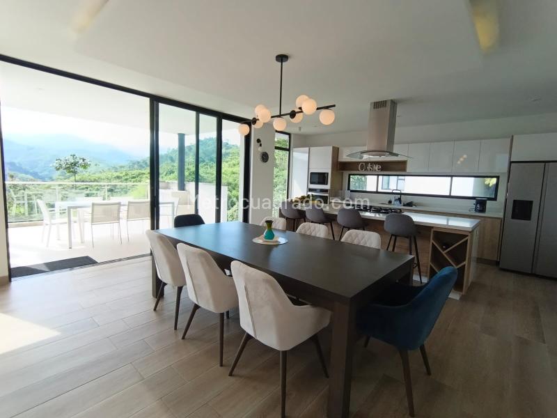 Casa – San Peregrino, San Bernardo del Viento, Manizales - Más