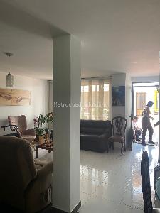 Casa en venta en Corales, Pereira · foto 3 de 20