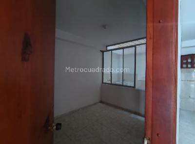 Casa de 5 alcobas en venta en El Poblado Ii, Pereira, 150 m² · foto 2 de 20