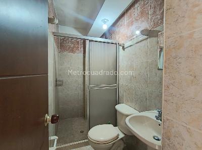 Casa de 5 alcobas en venta en El Poblado Ii, Pereira, 150 m² · foto 6 de 20