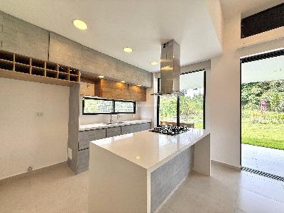 Casa de 4 alcobas en venta en El Tigre, Pereira, 350 m² · foto 2 de 20