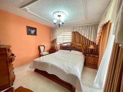 Casa en venta en Avenida 30 De Agosto, Pereira · foto 9 de 20