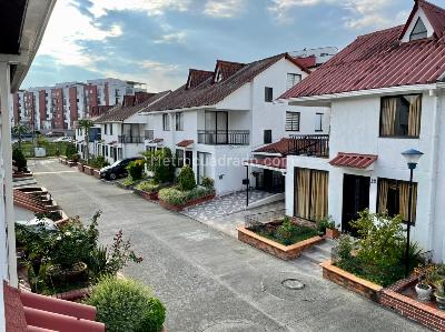 Casa en venta en Avenida 30 De Agosto, Pereira · foto 17 de 20