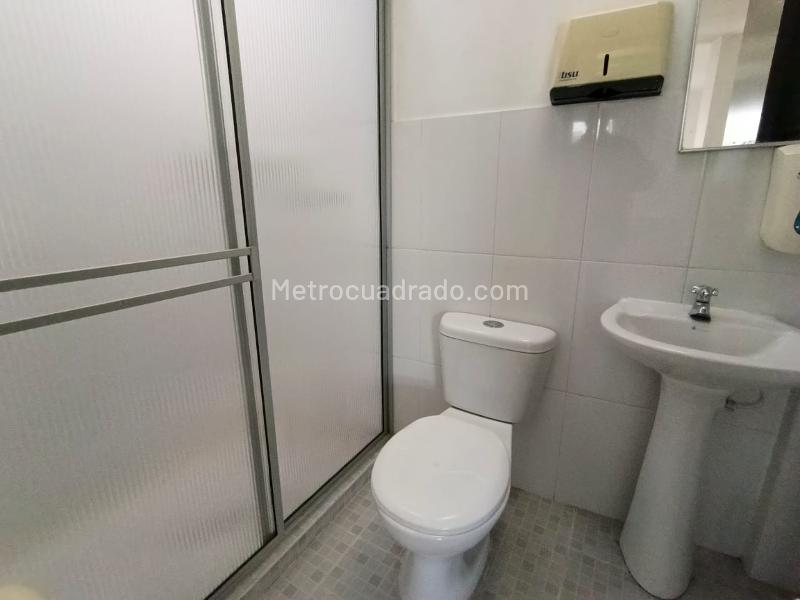 Oficina en Arriendo, Lleras, Manizales - Más