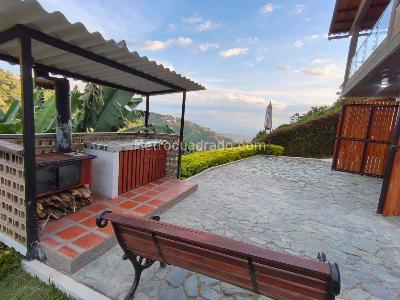 Casa de 3 alcobas en venta en La Linda, Manizales, 400 m² · foto 4 de 20