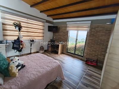 Casa de 3 alcobas en venta en La Linda, Manizales, 400 m² · foto 12 de 20