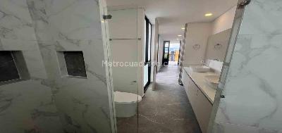 Apartamento de 3 alcobas en venta en Laureles, Armenia, 154 m² · foto 2 de 18