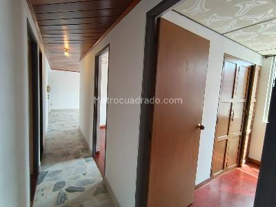 Apartamento de 3 alcobas en venta en La Leonora, Manizales, 82 m² · foto 3 de 18