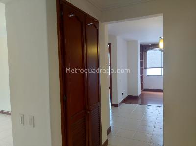 Apartamento en venta en Alpes, Pereira · foto 8 de 20