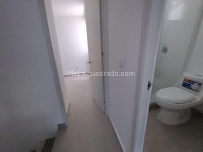 Casa de 4 alcobas en venta en Oro Negro, Armenia, 78 m² · foto 6 de 14