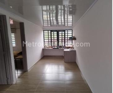Casa de 3 alcobas en venta en Berlin, Ibagué, 766 m² · foto 9 de 20