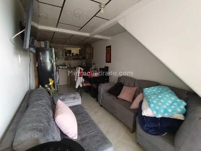 Apartamento en venta en Alferez Real, Manizales · foto 4 de 18