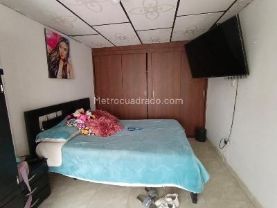 Apartamento en venta en Alferez Real, Manizales · foto 6 de 18