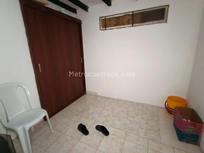 Apartamento en venta en Alferez Real, Manizales · foto 15 de 18