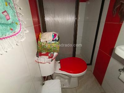 Apartamento en venta en Alferez Real, Manizales · foto 3 de 7