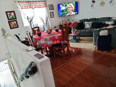 Casa de 5 alcobas en venta en Granada, Armenia, 192 m² · foto 15 de 16