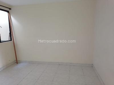 Casa de 3 alcobas en arriendo en Estambul, Manizales, 120 m² · foto 4 de 16