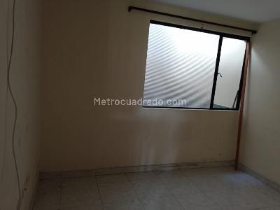 Casa de 3 alcobas en arriendo en Estambul, Manizales, 120 m² · foto 6 de 16