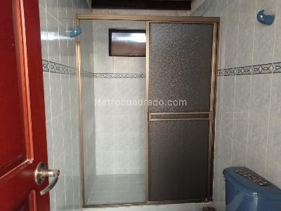 Casa de 3 alcobas en arriendo en Estambul, Manizales, 120 m² · foto 12 de 16