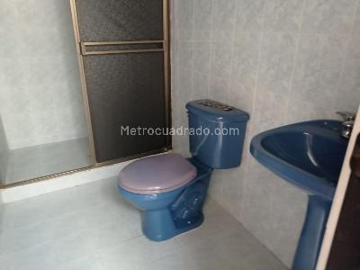 Casa de 3 alcobas en arriendo en Estambul, Manizales, 120 m² · foto 13 de 16