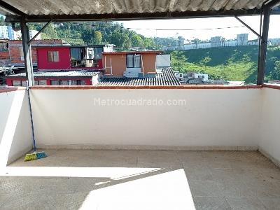 Casa de 3 alcobas en arriendo en Estambul, Manizales, 120 m² · foto 14 de 16