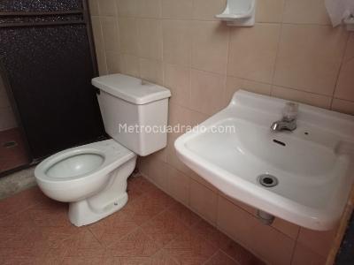 Casa de 3 alcobas en arriendo en Estambul, Manizales, 120 m² · foto 16 de 16