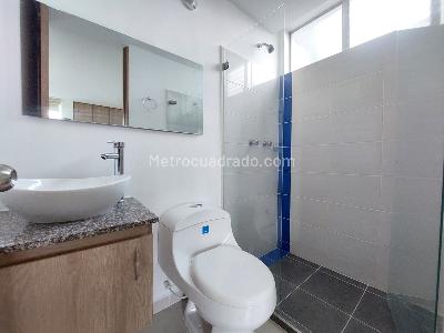 Apartamento en venta en Las Americas, Armenia · foto 7 de 19