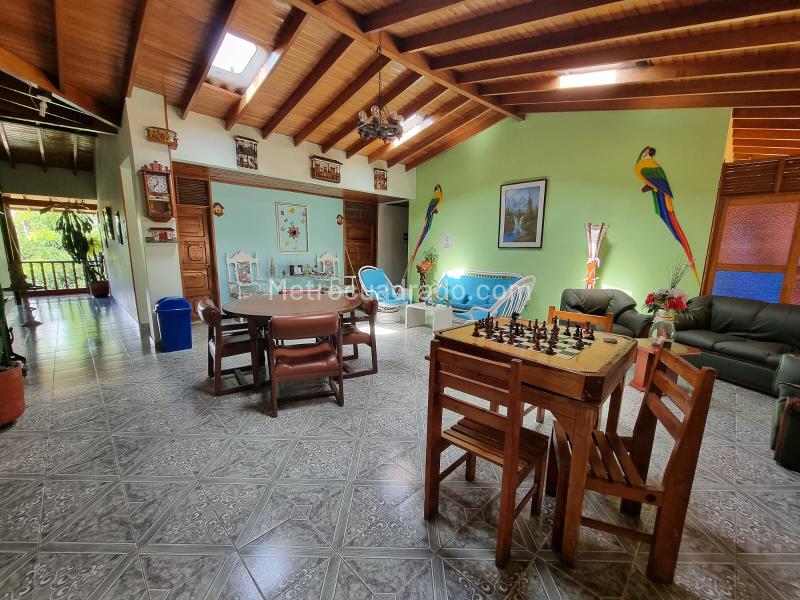 Piso – Santuario, Vertiente Occidental - Más
